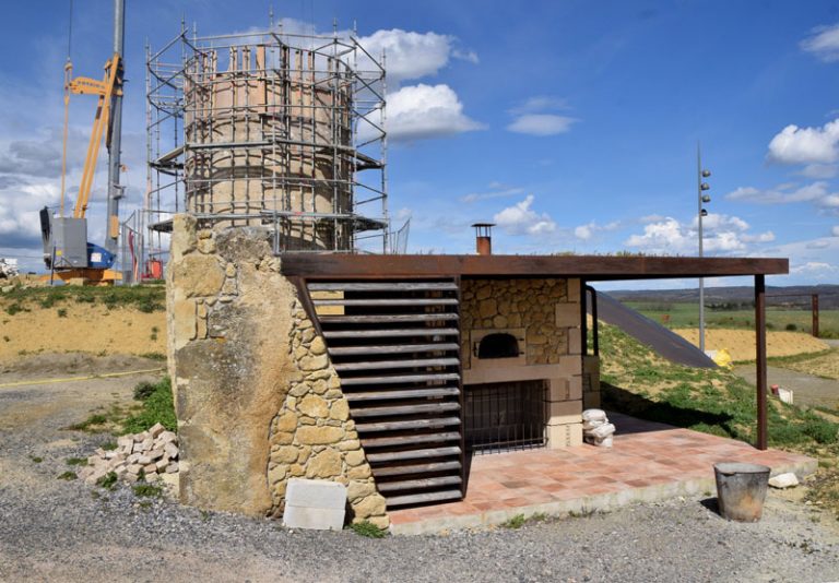 Le Moulin à vent de Durban prend de la hauteur Durban (Gers
