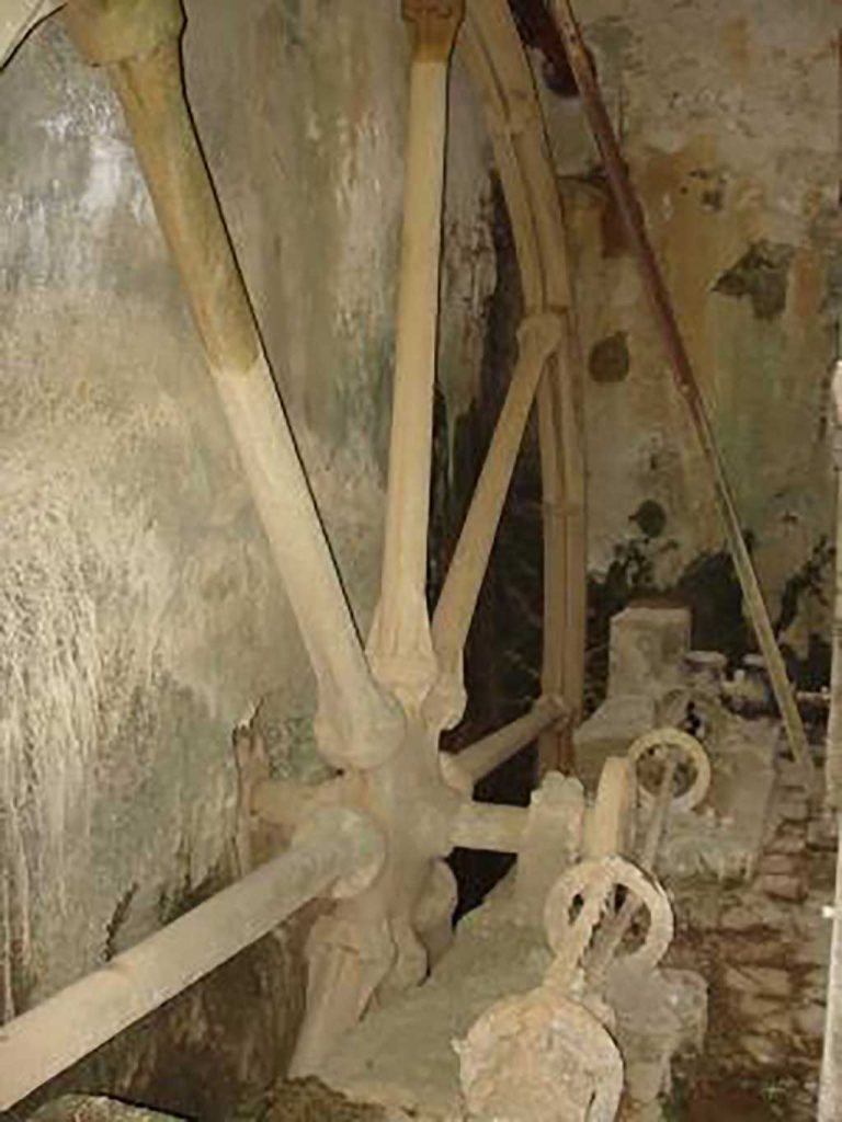 Une roue à eau exceptionnelle du XIXe siècle ! - Laroque-Timbaut (Lot-et-Garonne)