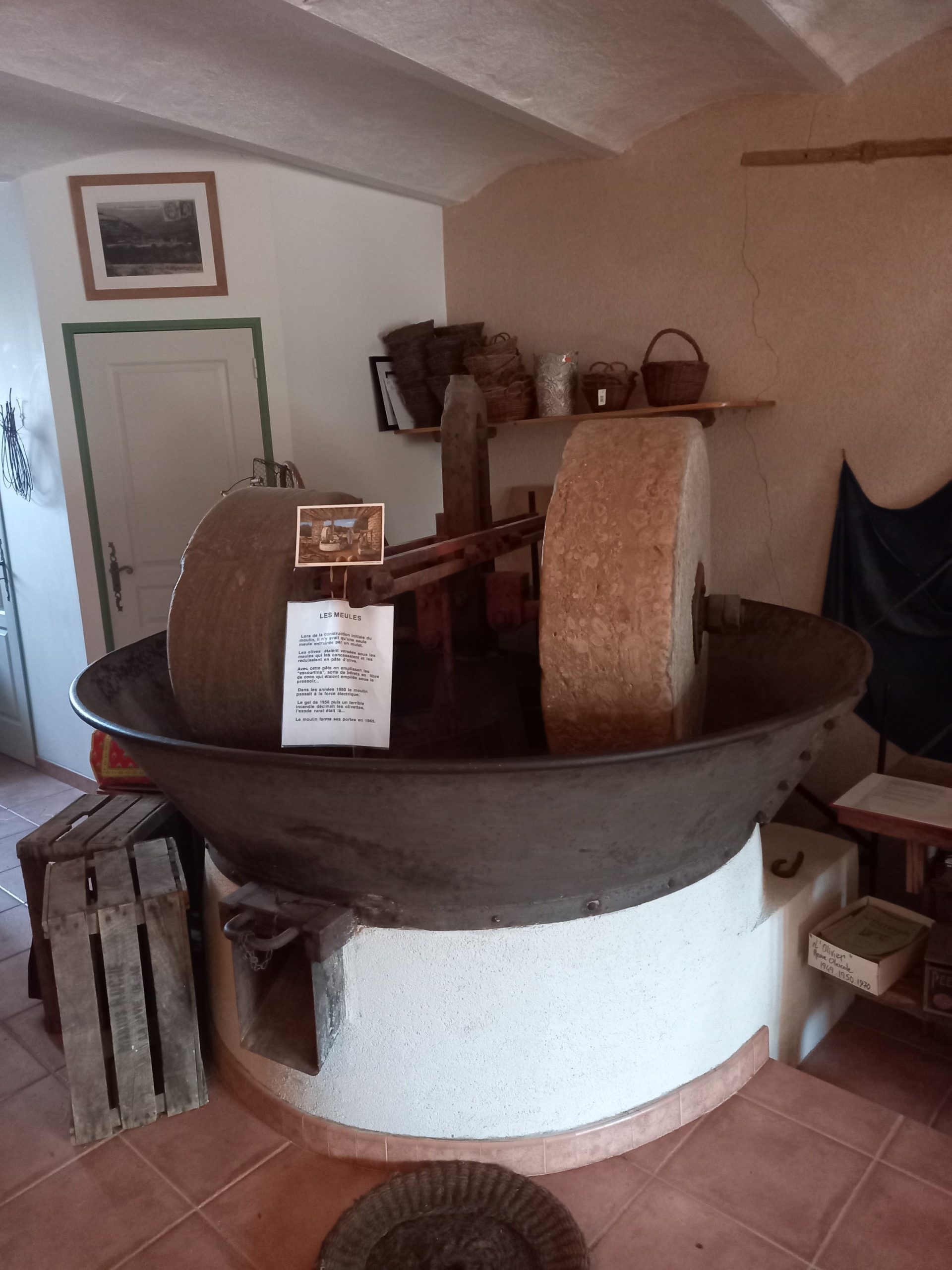 LE VIEUX MOULIN